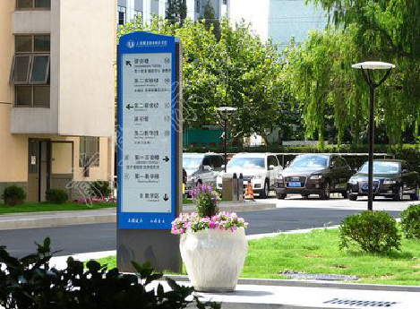 云县哪些因素影响宣传栏的制作？